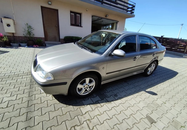 Skoda Octavia cena 23300 przebieg: 167480, rok produkcji 2010 z Wisła małe 232